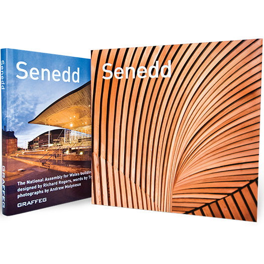 Senedd Argraffiad cyfyngedig clawr caled wedi’i lofnodi, gyda gorchudd